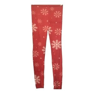 NWOT Red and White Snowflake Soft Leggings